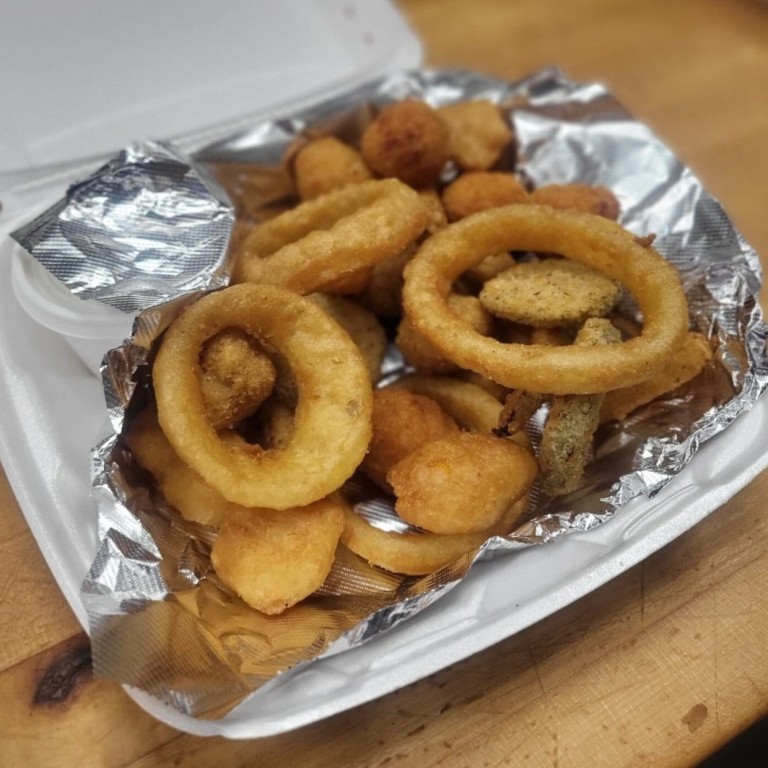 Why Choose Bob's Pizza Greentown